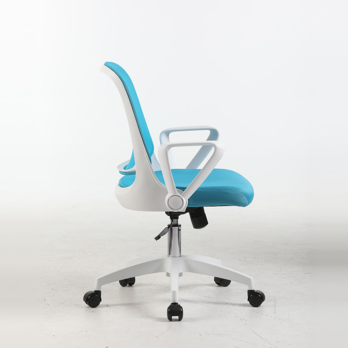 ALANI study chair in blue, side view
