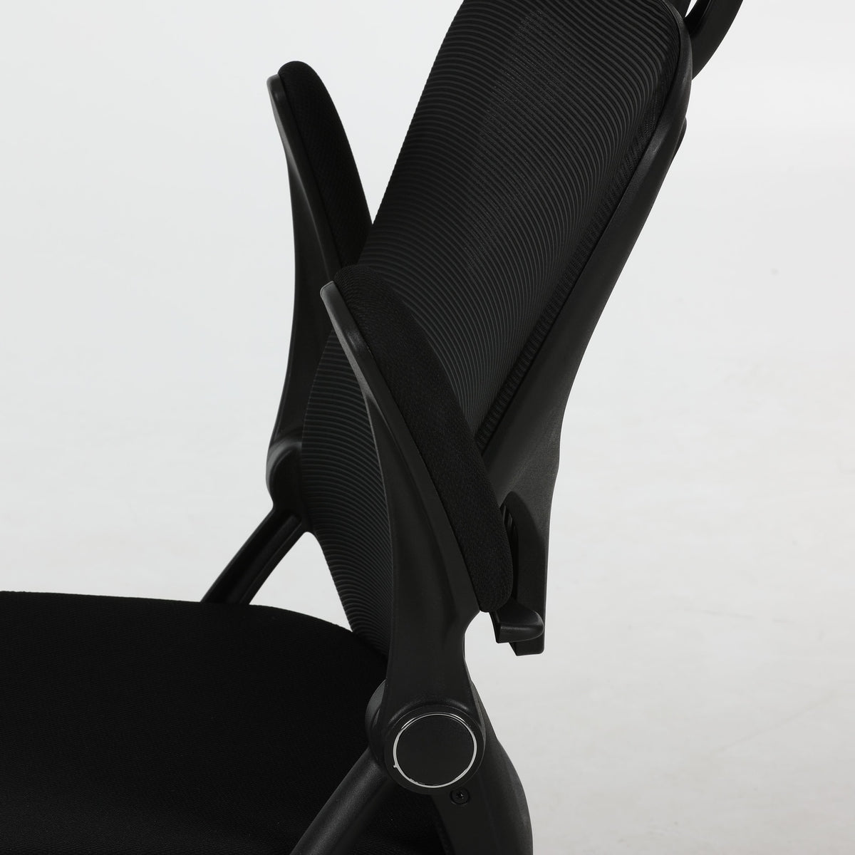 AYLA office chair, close-up of the armrest hinge